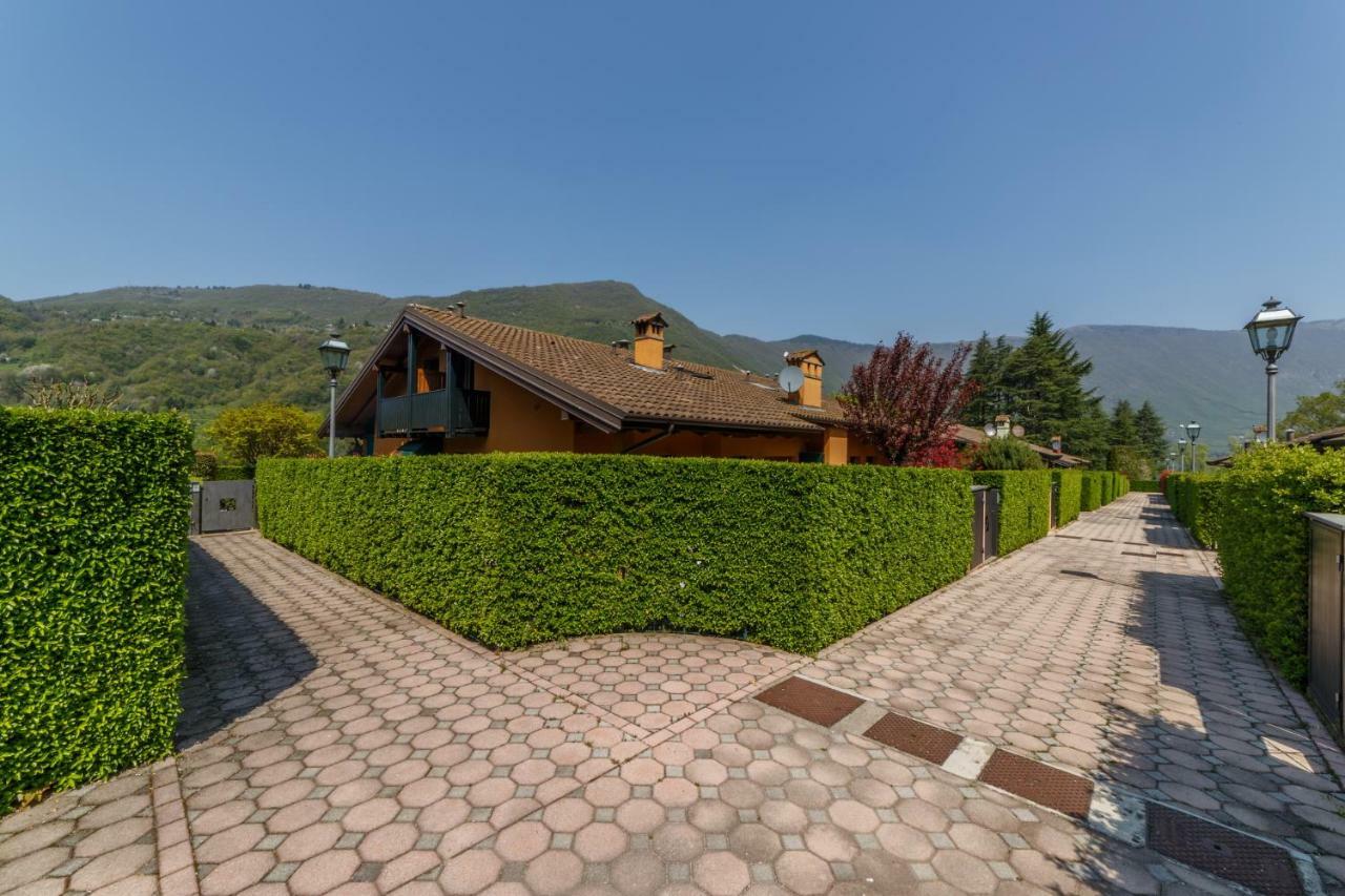 Casa Vacanza Residence Lago Di Endine Monasterolo del Castello Zewnętrze zdjęcie
